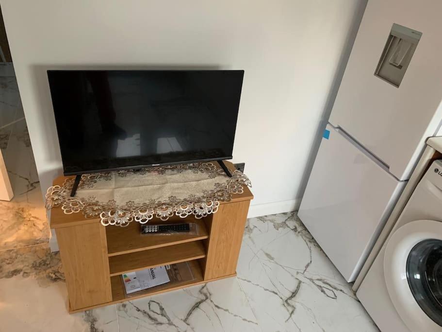 Apartment C, A One Bedroom Flat In South London Carshalton Exterior foto
